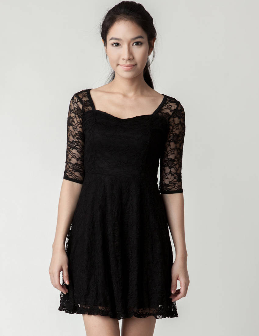 little black lace dress with sleeves