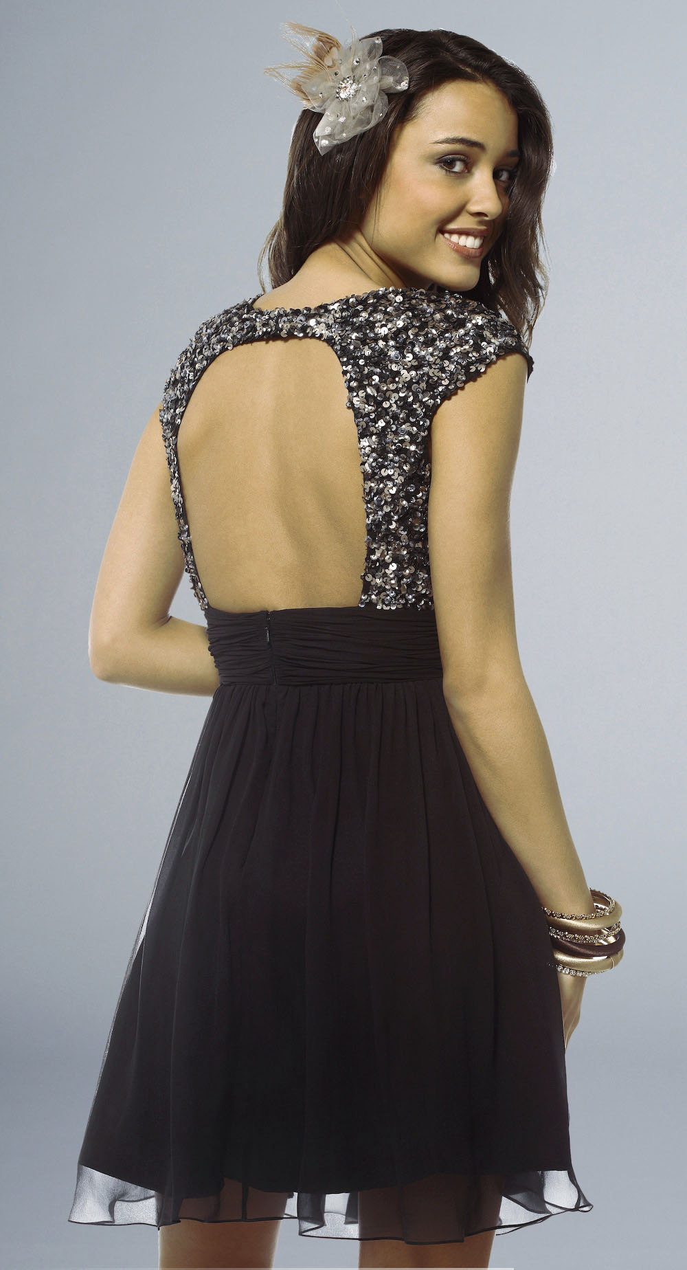 backless cocktail dress