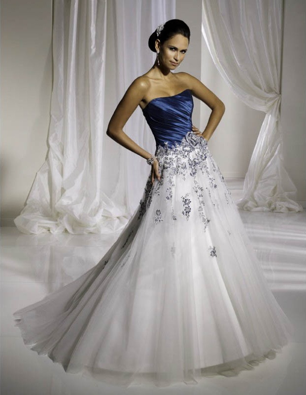 Best White And Royal Blue Wedding Dresses  Learn more here 