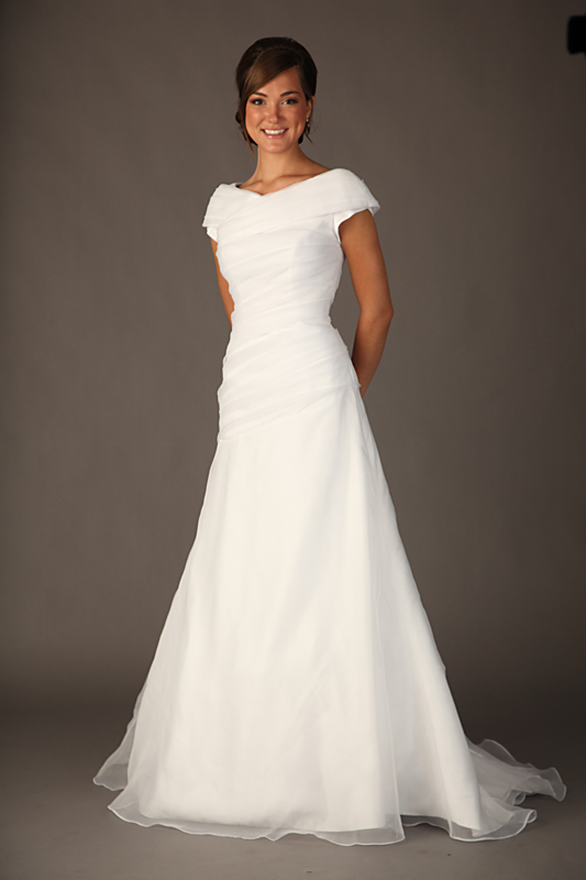 modest wedding dress's