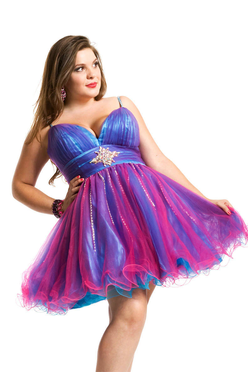 Homecoming dresses plus size