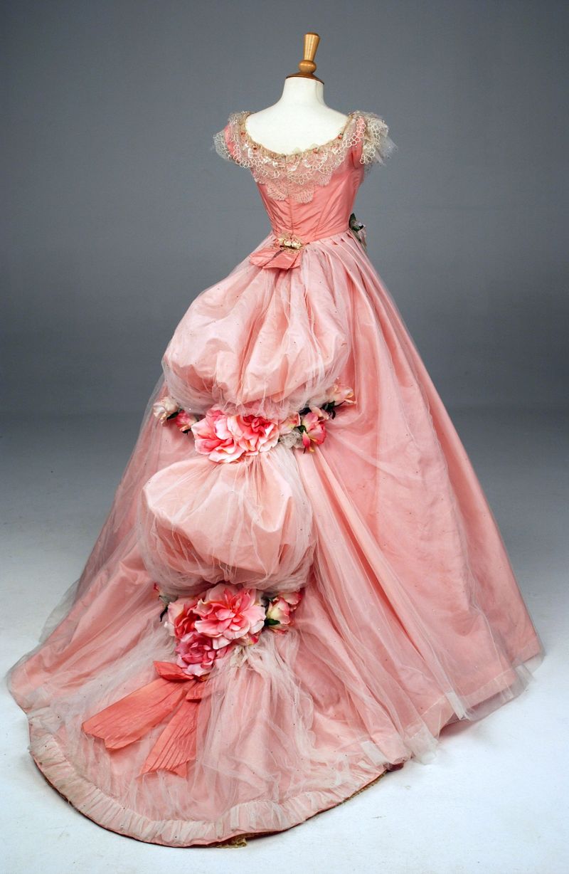 Victorian Gowns DressedUpGirl