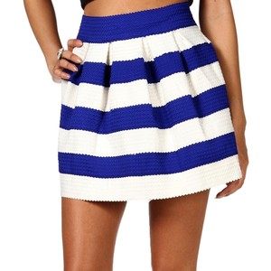 blue and white vertical striped skirt outfit