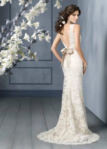 Backless Lace Wedding Dresses