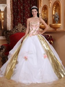 White and Gold Quinceanera Dresses