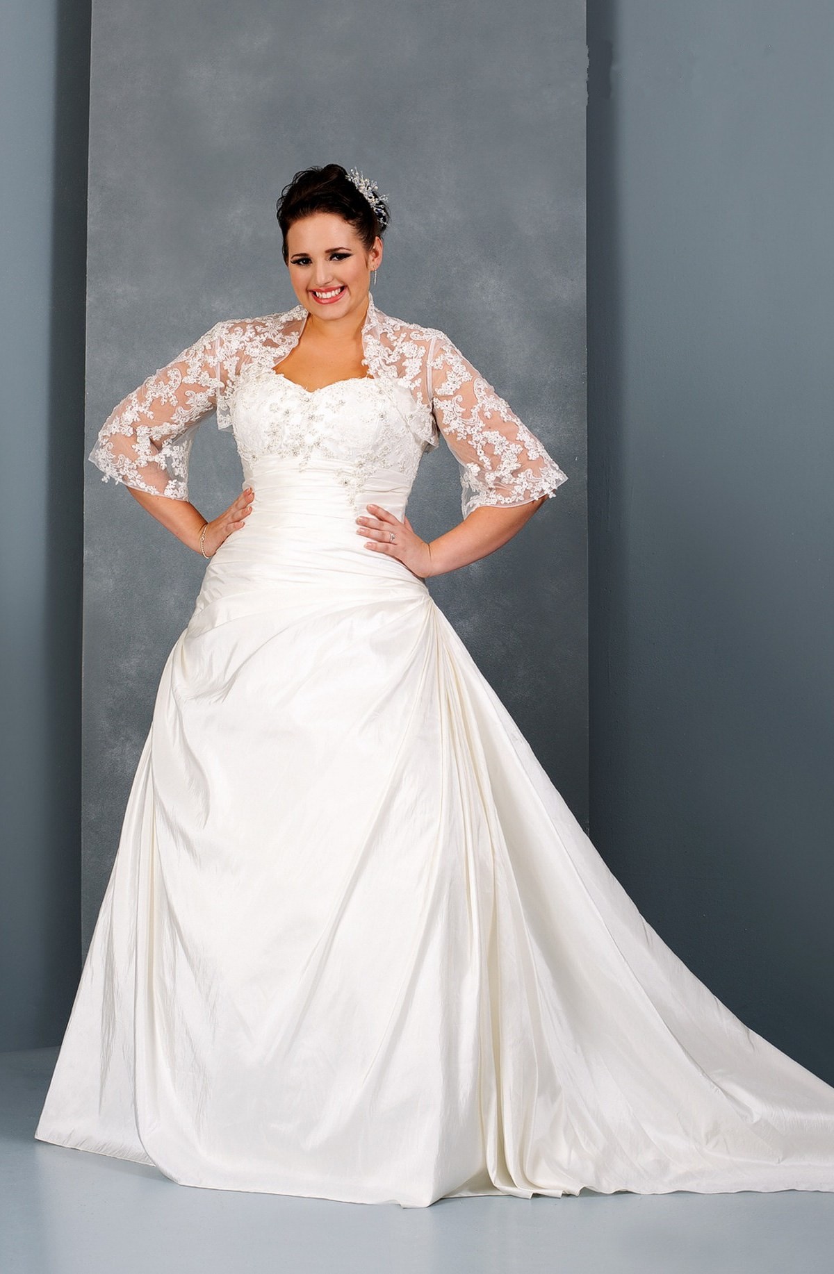 wedding dresses for the fuller figure