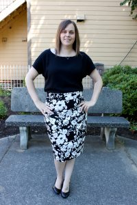 Black and White Pencil Skirt Pictures