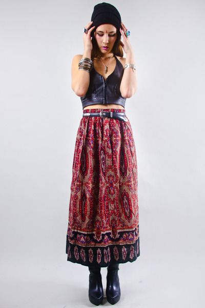 Vintage Skirts | DressedUpGirl.com